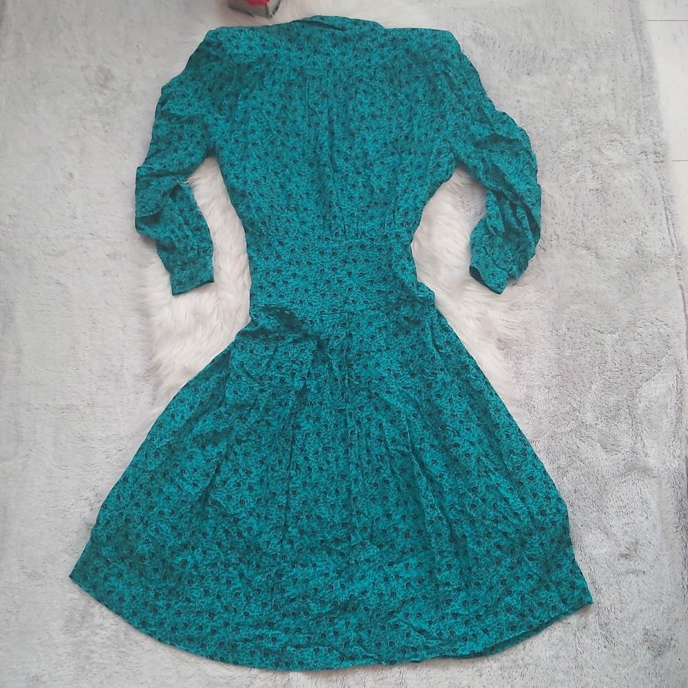 Vintage Lapel Waist Pleated Dress Micro Floral - Picture 3 of 11